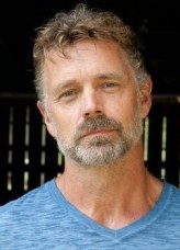 John Schneider fotoğrafı